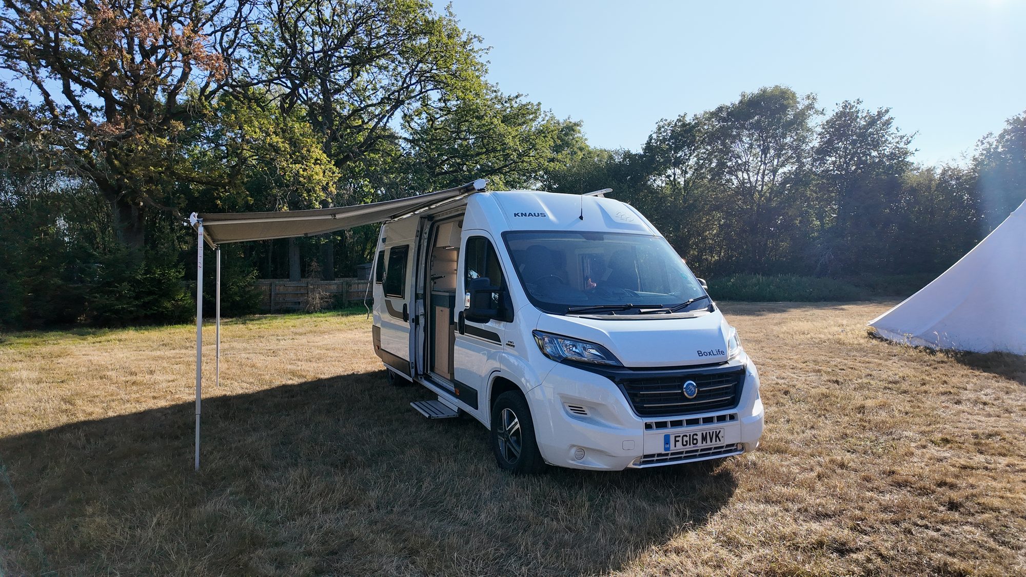 KNAUS exterior